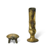 A GILT-BRONZE FERRULE AND FIGURE OF A TURTLE - photo 2