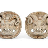 A SANCAI-GLAZED POTTERY FIGURE OF A GUARDIAN - photo 5