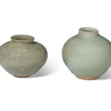 TWO LONGQUAN CELADON JARLETS - photo 2
