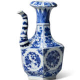 A BLUE AND WHITE FACETED EWER - photo 2