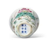 A FAMILLE ROSE 'EGRET AND LOTUS' CUP - photo 5