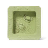 A LIME-GREEN-ENAMELED MOLDED SQUARE BRUSH WASHER - photo 1