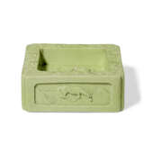 A LIME-GREEN-ENAMELED MOLDED SQUARE BRUSH WASHER - photo 2