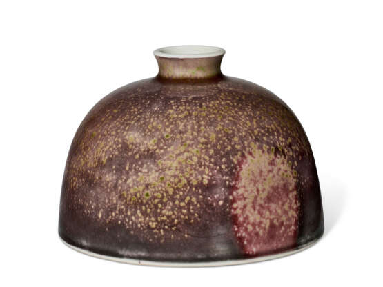 A 'PEACH BLOOM'-GLAZED WATER POT, TAIBAIZUN - photo 3