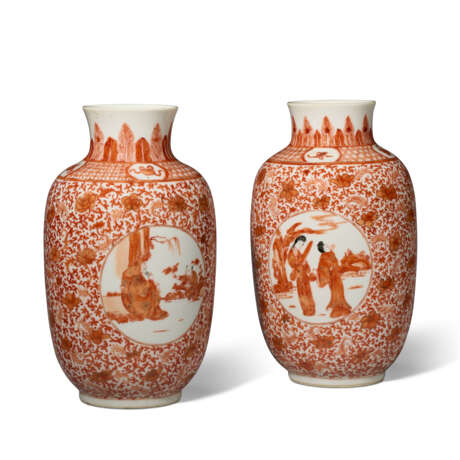 A PAIR OF IRON-RED-DECORATED OVOID VASES - photo 3