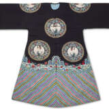 AN EMBROIDERED SILK NAVY-GROUND WINTER PADDED SURCOAT - photo 1