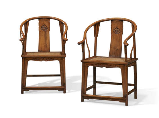 A PAIR OF HUANGHUALI HORSESHOE-BACK ARMCHAIRS - photo 1