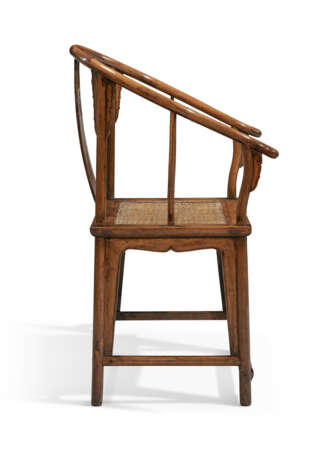 A PAIR OF HUANGHUALI HORSESHOE-BACK ARMCHAIRS - photo 4