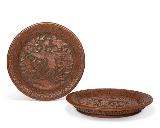 A PAIR OF CARVED RED LACQUER ‘PHOENIX’ DISHES - photo 3