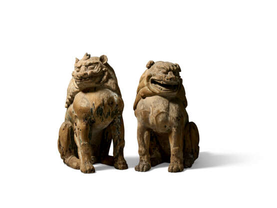 A PAIR OF CARVED WOOD SCULPTURES OF KOMA-INU (LION-DOG) - photo 8