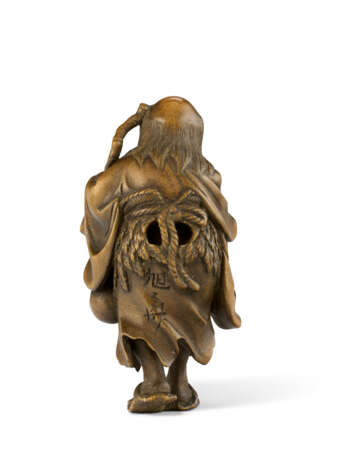 A WOOD CARVED NETSUKE OF GAMA SENNIN (TOAD IMMORTAL) - фото 4