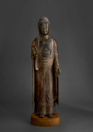 A CARVED WOOD SCULPTURE OF AMITABHA (AMIDA NYORAI) - Foto 1