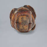 A STAG ANTLER NETSUKE OF AN OLD MAN (OKINA) MASK - photo 3