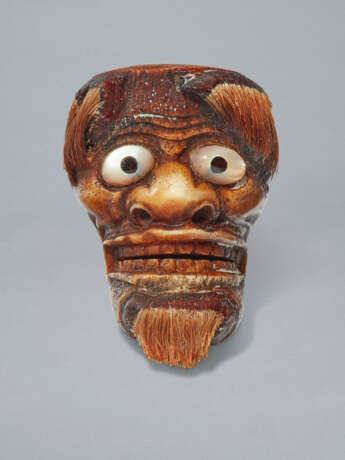 A STAG ANTLER NETSUKE OF AN OLD MAN (OKINA) MASK - photo 5