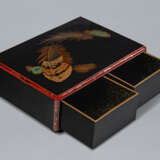 A LACQUER BOX WITH DRAWERS - фото 5