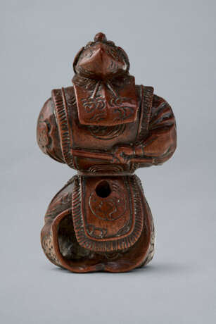 A CARVED WOOD NETSUKE OF A BUGAKU DANCER OF KING LANLING (RANRYO-O) - photo 3