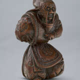 A CARVED WOOD NETSUKE OF A BUGAKU DANCER OF KING LANLING (RANRYO-O) - photo 4