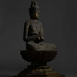 AN IMPORTANT WOOD SCULPTURE OF DAINICHI NYORAI (MAHAVAIROCANA) - Foto 11