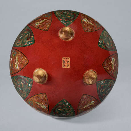 A LARGE CLOISONN&#201; ENAMEL GLOBULAR JAR AND LID - Foto 5