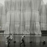 Barbara Klemm. Christo. Verhüllter Reichstag Berlin - photo 1