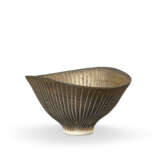 DAME LUCIE RIE (1902-1995) - фото 1