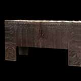 Spätgotische Frontstollentruhe, norddeutsch um 1500. - photo 3