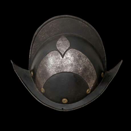 Schwarz-weißer Morion, deutsch um 1600. - photo 1