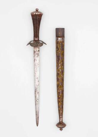 Landsknechtsdolch mit Scheide, Italien oder Frankreich um 1600. - photo 1