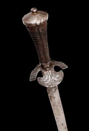 Landsknechtsdolch mit Scheide, Italien oder Frankreich um 1600. - photo 2