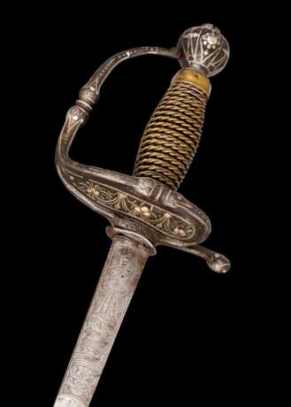 Degen mit Silber verziertem Eisengefäß um 1720. - photo 4