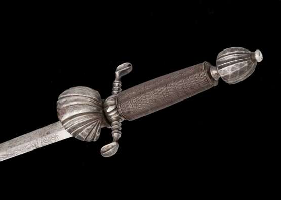 Eisengeschnittener Degen, deutsch um 1720. - photo 2