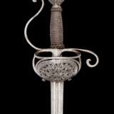 Rapier, deutsch oder Norditalien um 1620. - photo 3