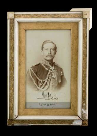 Preussen, großes Portraitfoto mit Signatur von Kaiser Wilhelm II.. - photo 1