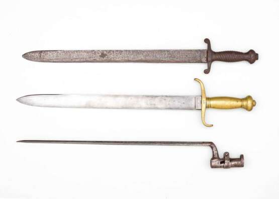 Preussen, Infanterie-Faschinenmesser M 1852 und zwei weitere Stücke. - photo 2