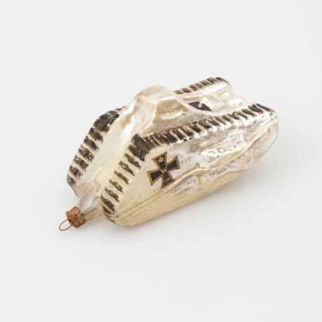 Weltkrieg, Christbaumschmuck in Form eines Panzer. - фото 3