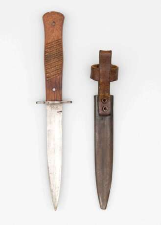 Weltkrieg, Kampfmesser mit Scheide. - photo 4