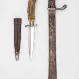 Weltkrieg, Seitengewehr 98/05 und Grabenmesser mit Scheide. - Foto 2