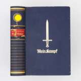 Adolf Hitler Mein Kampf Jubiläumsausgabe im Schuber. - photo 3