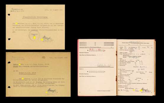 SS-Personalakte mit zahlreichen Dokumenten und mehreren Autografen von Dr. Josef Mengele. - Foto 1