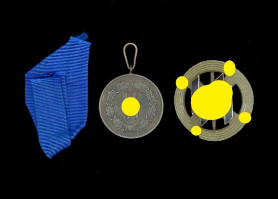 Germanische Leistungsrune in Bronze und SS-Dienstauszeichnung Medaille für 4 Jahre. - Foto 3