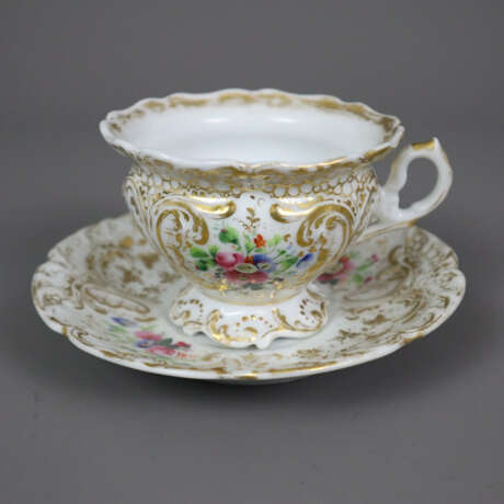 Tasse mit Untertasse - wohl Paris um 1800, Reliefp… - Foto 1