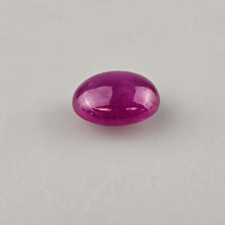 Loser Rubincabochon von über 33 ct. - Herkunft: Mo… - photo 2