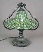 Lighting. Tiffany Replikatleuchte "Lotus Bell" - 20. Jh., Me…