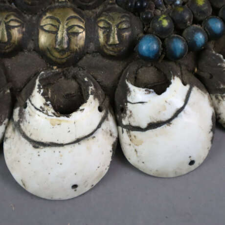 Große Textilhalskette mit Steinbesatz - Indien, ha… - photo 3