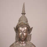 Tempeltänzerin mit Lotosknospe - Thailand, 20. Jh.… - photo 2
