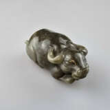 Jade-Figur „Wasserbüffel“ - China, zweifarbige Nep… - photo 1