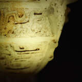 Jade-Vase in der Art alter Bronzen - China, dunkel… - photo 4