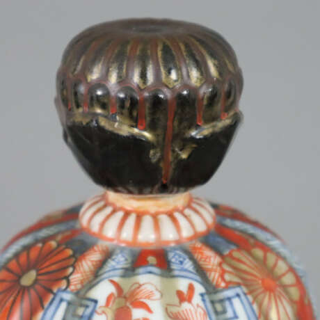 Imari Deckelvase - Japan, hochbauchige Balustervas… - photo 2