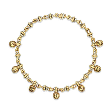 BULGARI GOLD AND DIAMOND SUITE OF JEWELLERY - photo 3