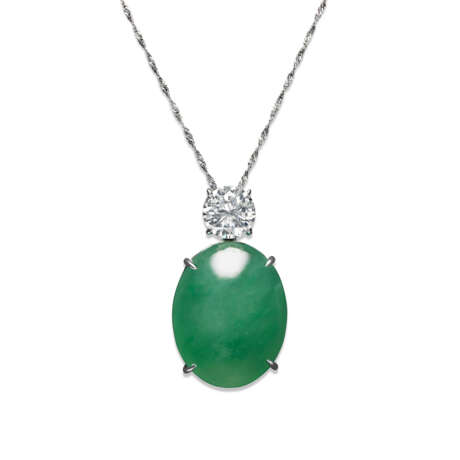 NO RESERVE – JADEITE AND DIAMOND PENDENT NECKLACE - photo 1